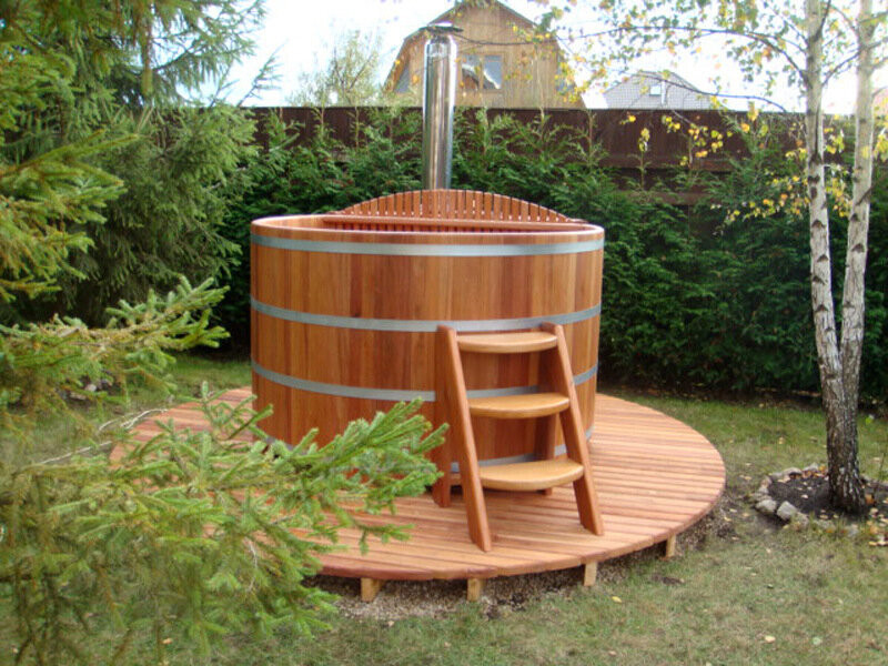 Уличная купель летом