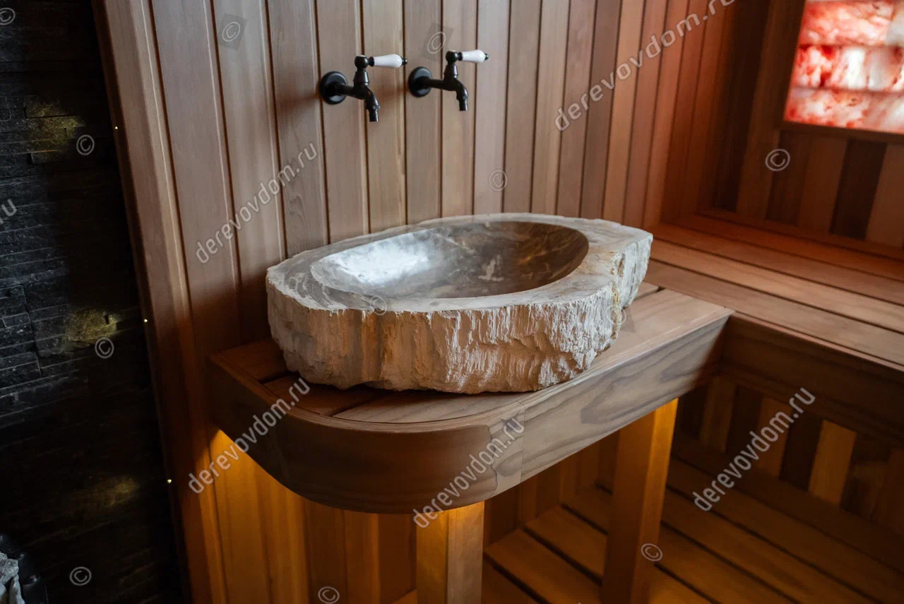 кедр канадский красный